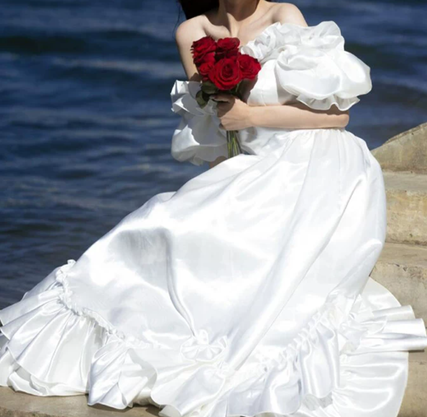 Superbe robe de mariée sirène bustier en satin et tulle, longue et en dentelle, C4563