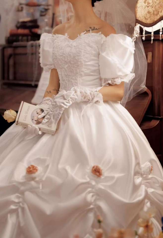 Alluring Off-Shoulder Floral Wedding Dresses Satin Appliques A-Line Bridal Dress C9986