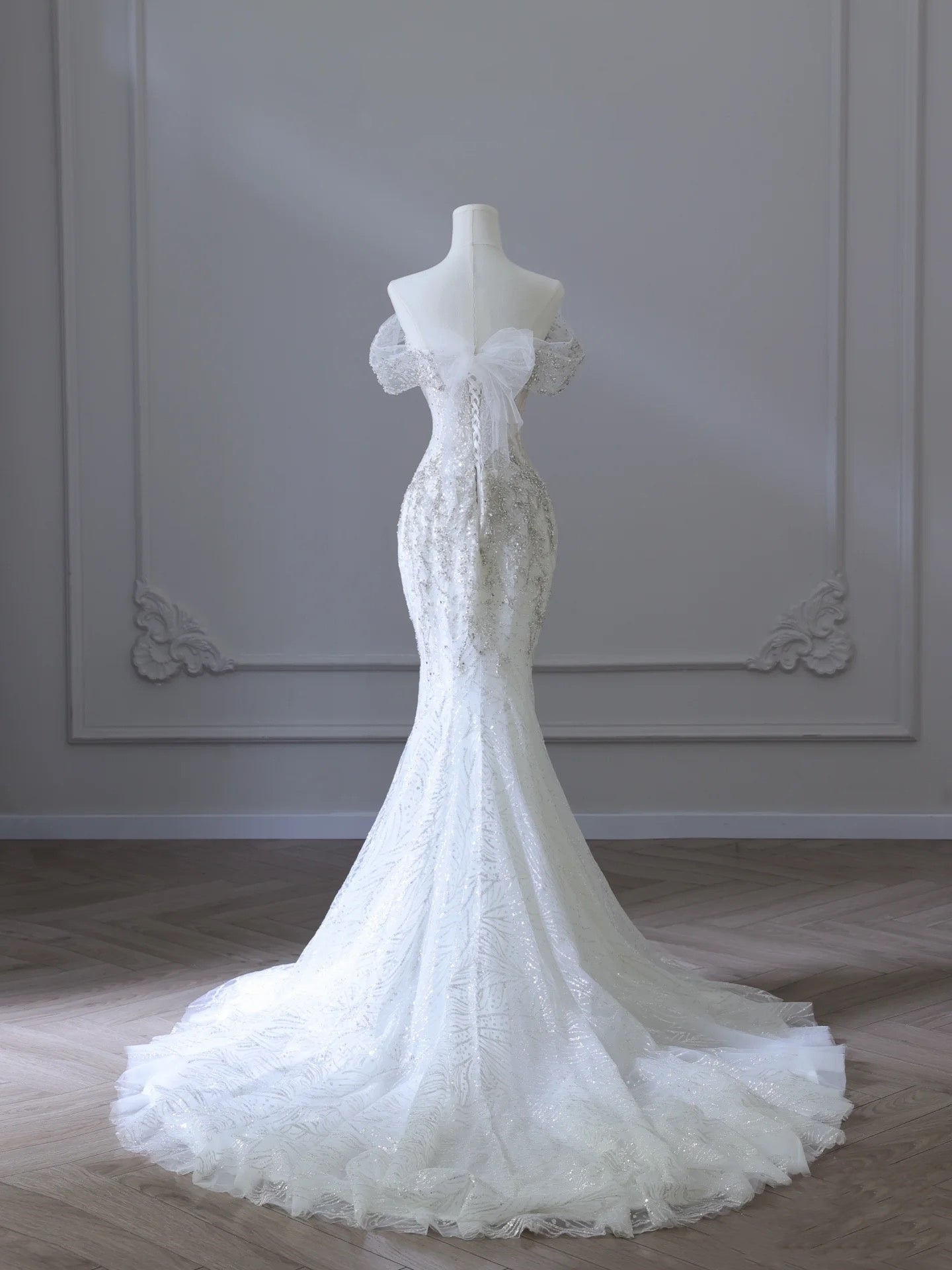 Elegant Mermaid Off The Shoulder White Long Tulle Wedding Dresses With Beads CC352