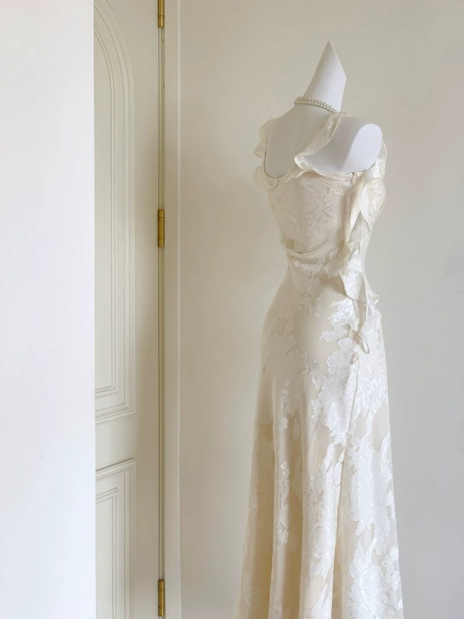 Robe de bal de princesse bustier à volants en satin long, robe de soirée C8117
