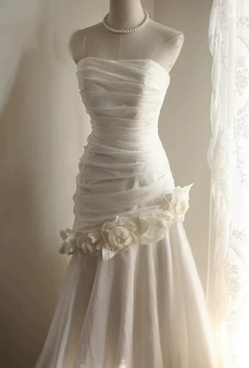 Ornate Strapless Wedding Dresses Appliques Mermaid Bridal Dress D0070