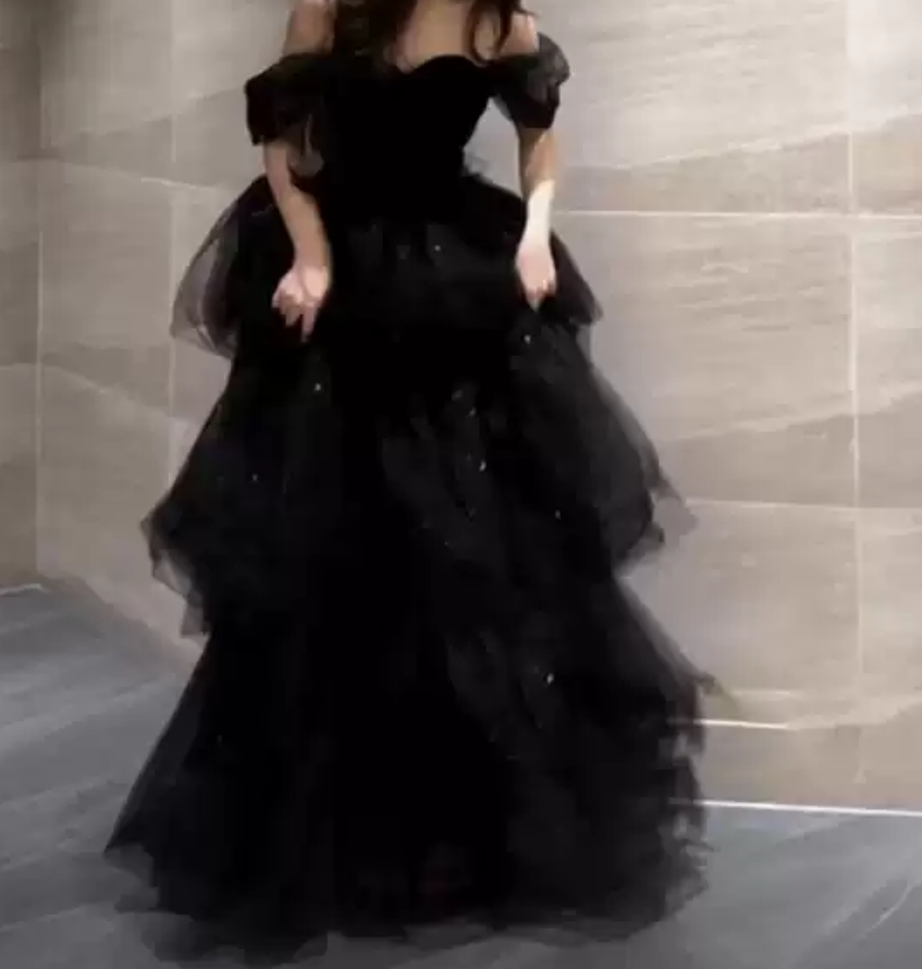 Fascinating Off-Shoulder Prom Dress Black Sequins Tulle A-Line Evening Dress D0095