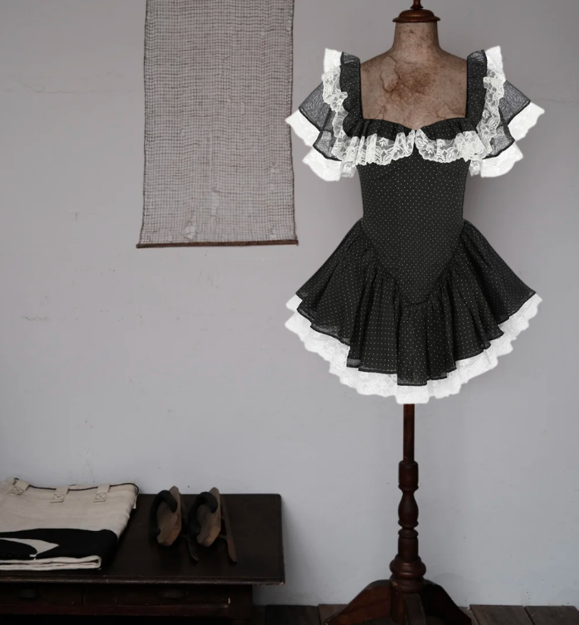 Mini robe de soirée en satin, sans bretelles, sans manches, ligne a, simple, C899