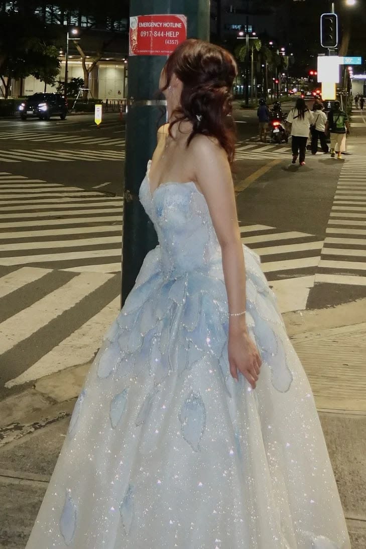 Gorgeous Strapless Blue Prom Dress Sequins Petal A-Line Evening Dress D0424