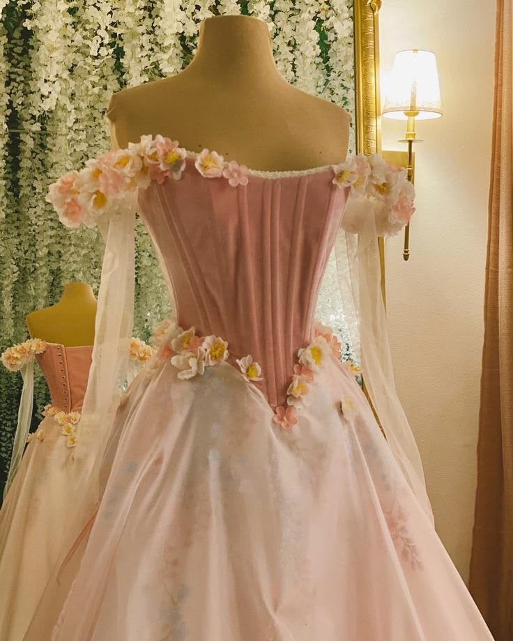 Robe de bal de princesse bustier à volants en satin long, robe de soirée C8117