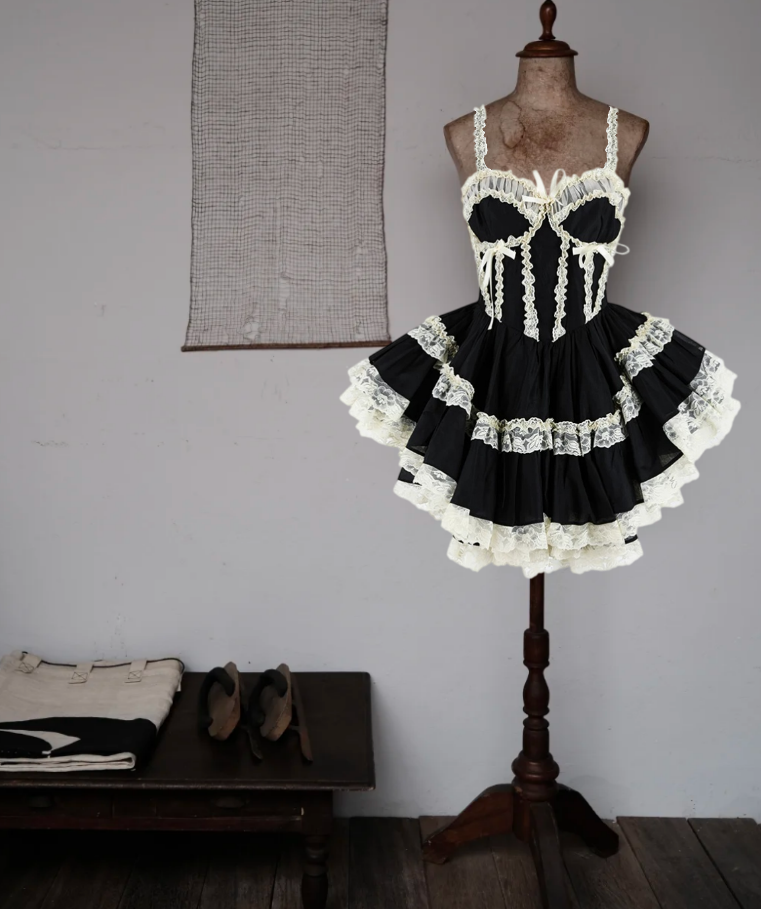 Retro Spaghetti Straps Homecoming Dress Black Lace Bows A-Line Birthday Dress D0435