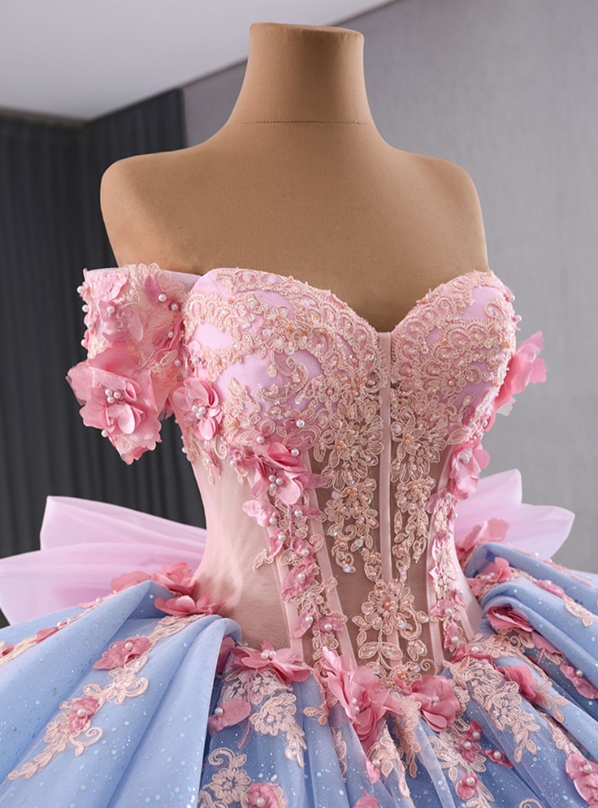 Dreamy Ball Gown Blue Quinceanera Dresses Off The Shoulder Appliques Beading Sweet 16 Dresses D0615