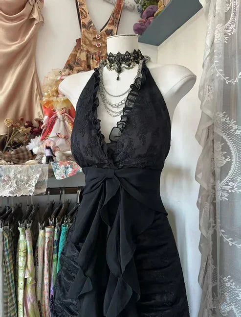 Playful Halter Neck Prom Dress Lace Ruffles A-Line Evening Dress D0680