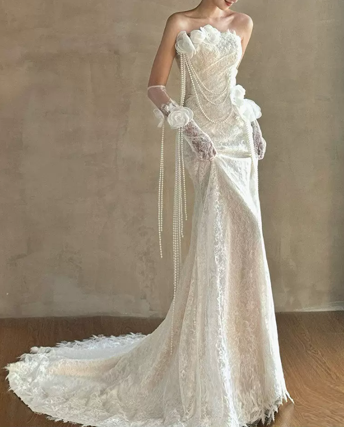 Superbe robe de mariée sirène bustier en satin et tulle, longue et en dentelle, C4563