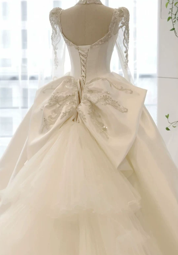 Elegant Square Neck Beaded Wedding Dresses Long Sleeve Satin A-Line Bridal Dress D0825