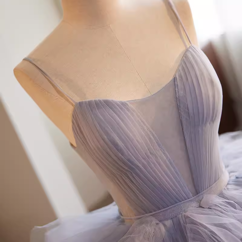 Stunning Ball Gown Spaghetti Straps Tulle Lavender Sweet 16 Dresses B045