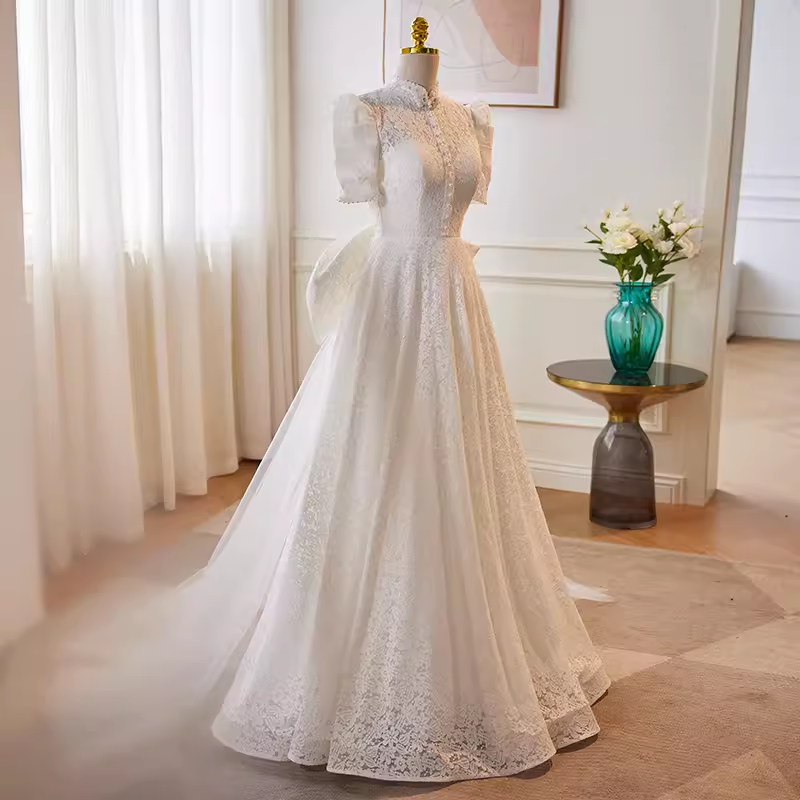 Vintage Ball Gown White Lace Long Wedding Dresses B129