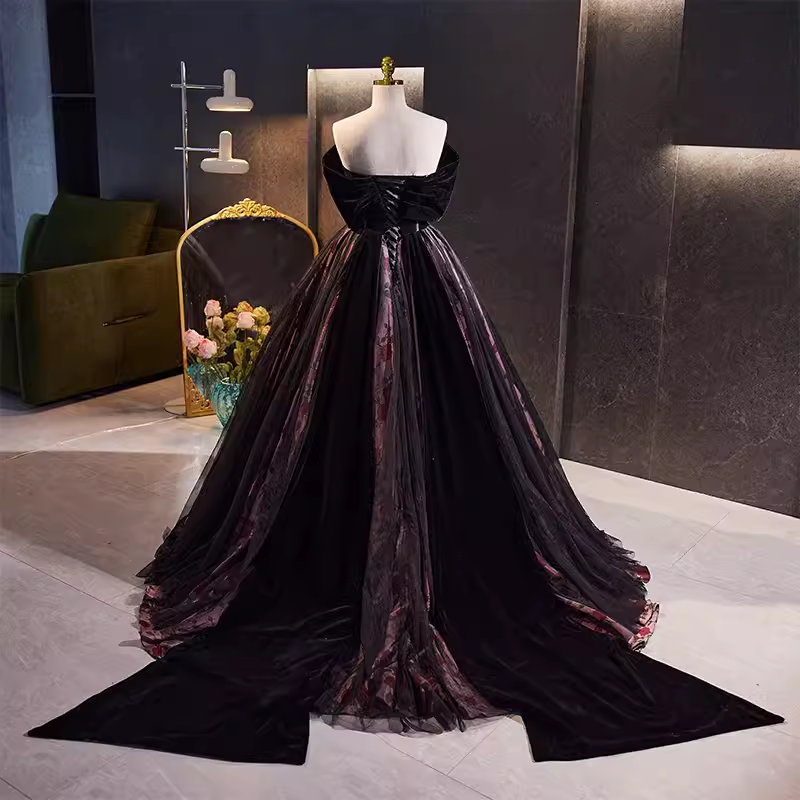 Vintage Ball Gown Tulle Black Sweet 16 Dresses B147