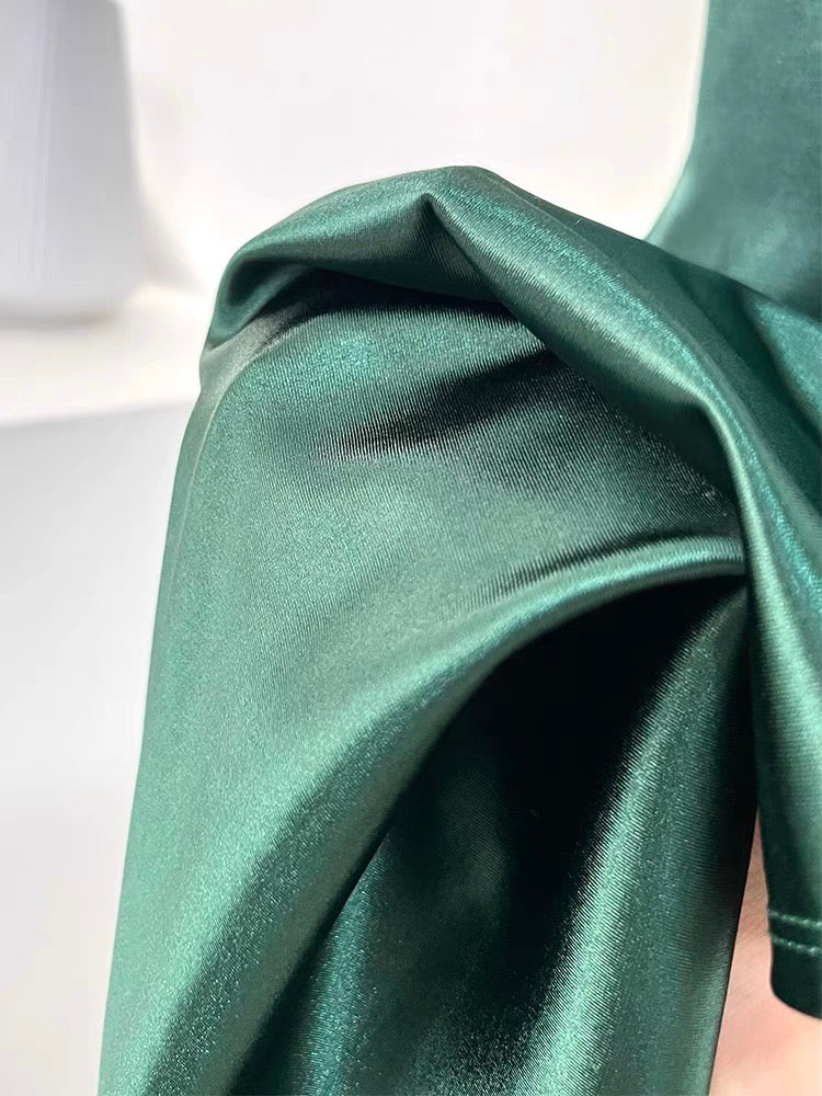 Robe de bal longue en satin vert sexy sans manches sirène B345