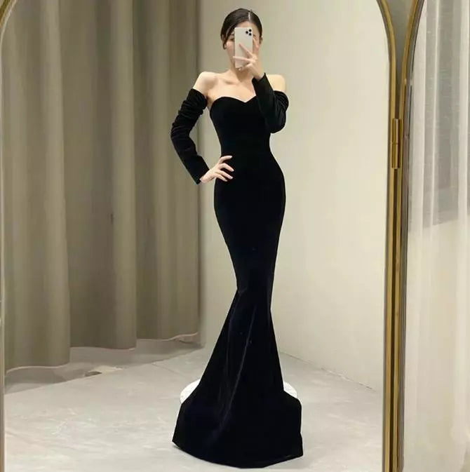 Robe de soirée longue en velours noir à col en cœur et sirène vintage avec nœud C3458