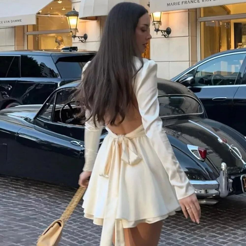 Sexy Ball Gown High Neckline Long Sleeves White Backless Homecoming Dresses 21st Birthday Outfit C2115