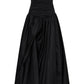 Robe de soirée longue en satin noir sans bretelles avec jolie robe de bal et volants C2598