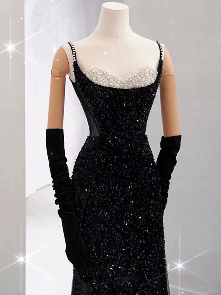 Robe de soirée longue élégante à bretelles spaghetti et paillettes noires avec perles C3518
