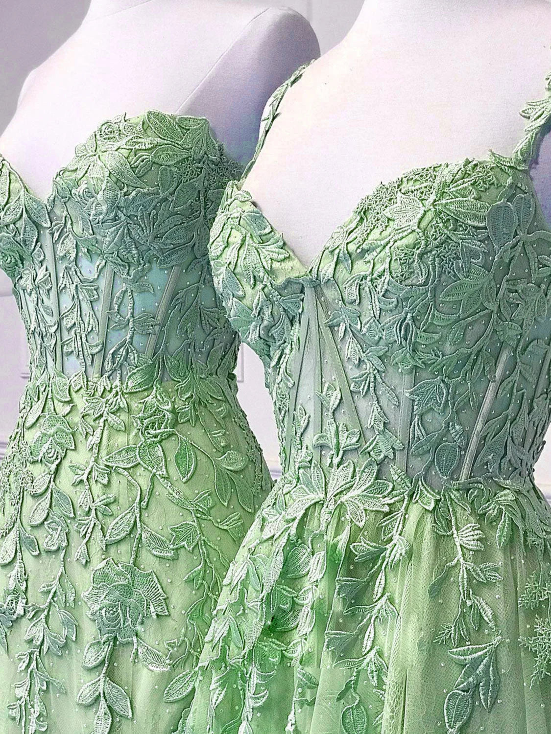 Robe de soirée sexy sirène en tulle vert menthe avec décolleté en cœur et dentelle C3727