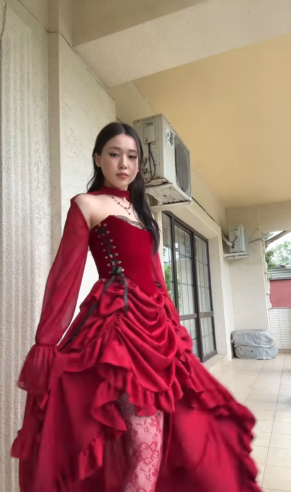 Elegant High Low Strapless Burgundy Satin Prom Dress Birthday Outfits With Sleeves C3533