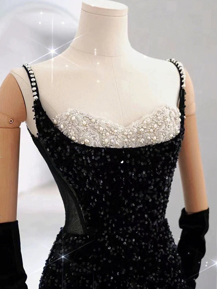 Robe de soirée longue élégante à bretelles spaghetti et paillettes noires avec perles C3518