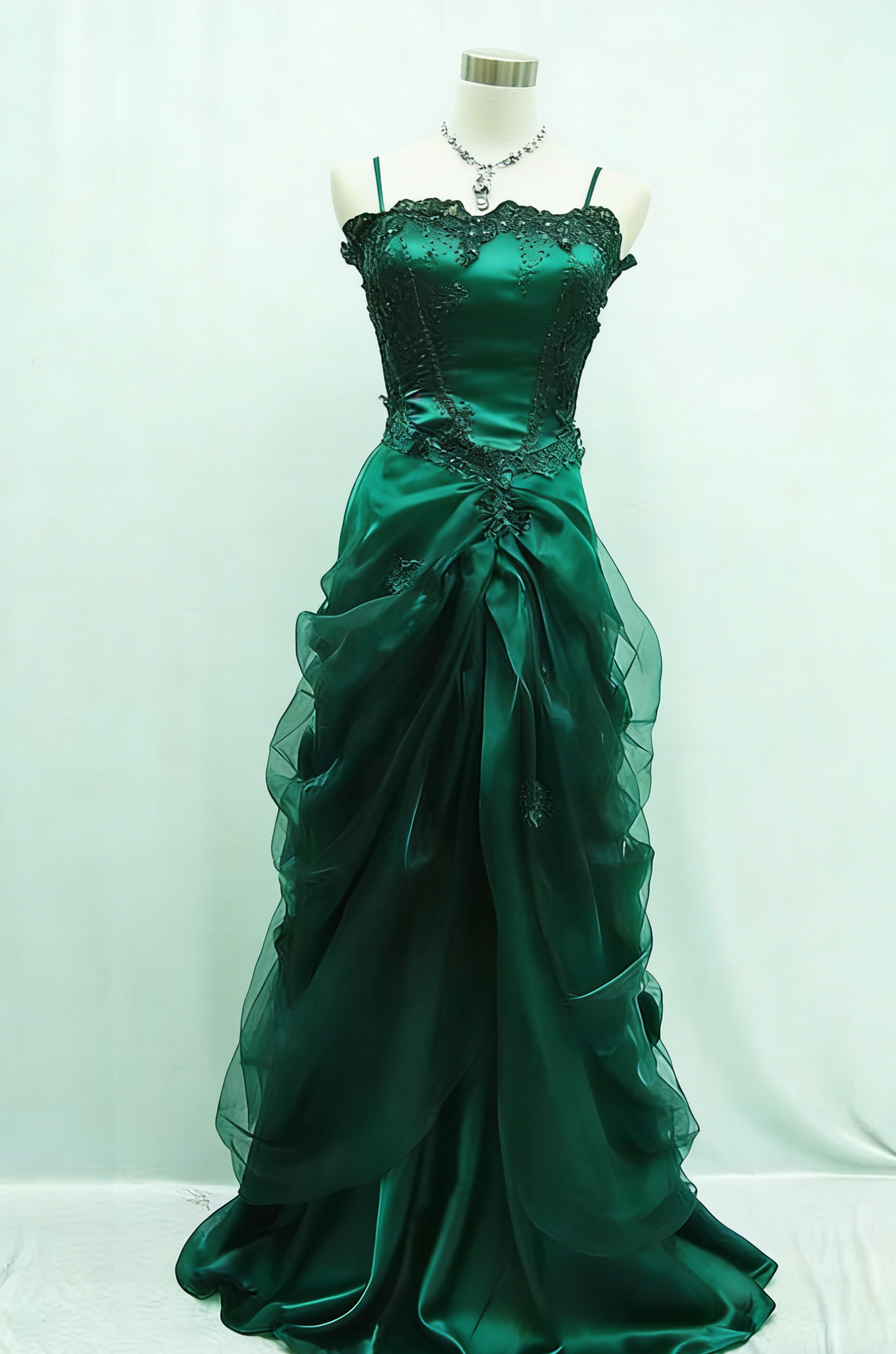 Sexy Spaghetti Straps Evening Dress Beading Prom Dress C1323