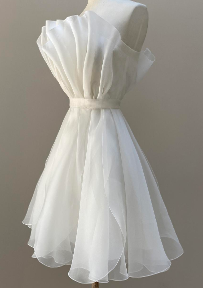 Unique Strapless Ruched Sleeveless Short Homecoming Party Dresses C567