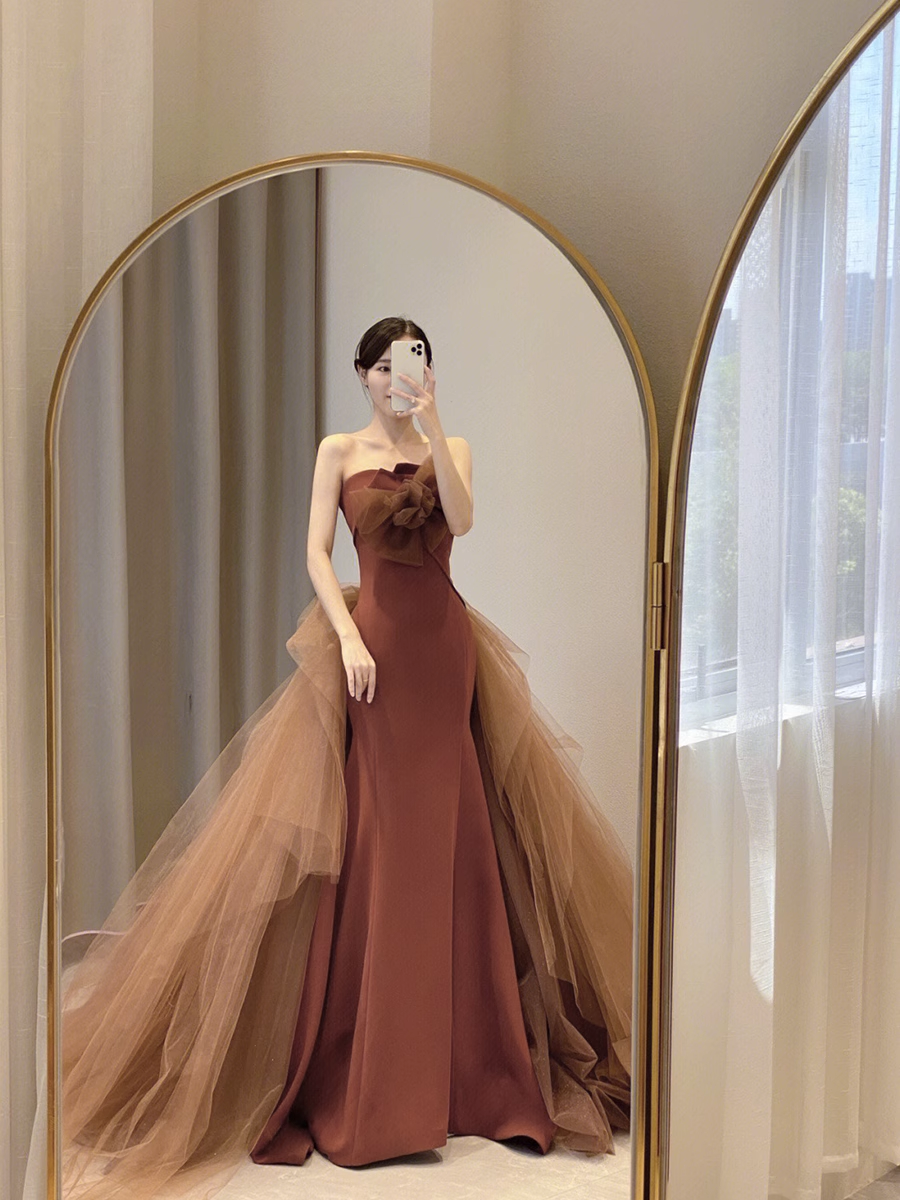 Robe de bal simple sirène sans bretelles marron longueur au sol B001