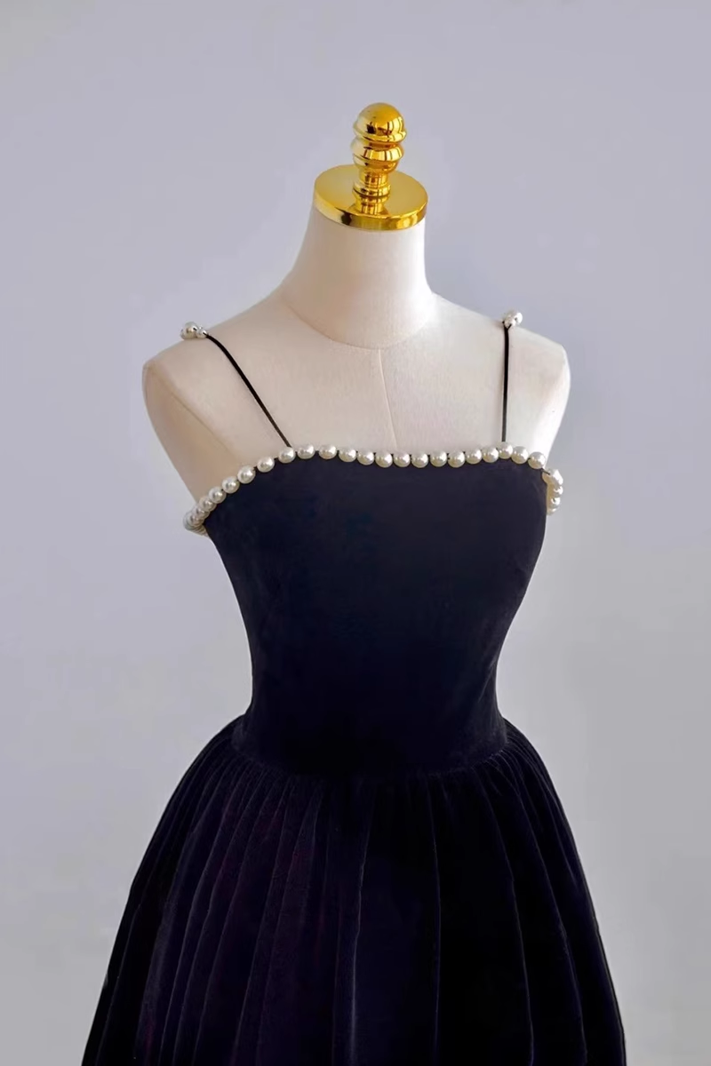 Simple A line Knee Length Sleeveless Velvet Black Prom Dress B015