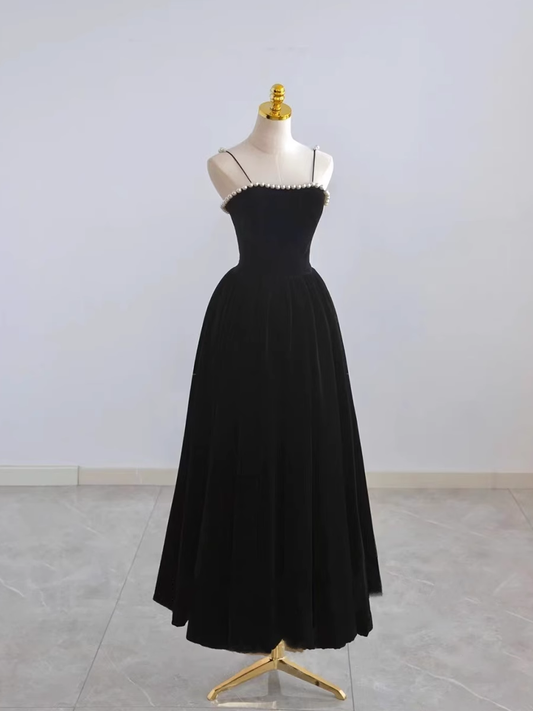 Robe de bal simple en velours noir, ligne A, longueur aux genoux, sans manches, B015