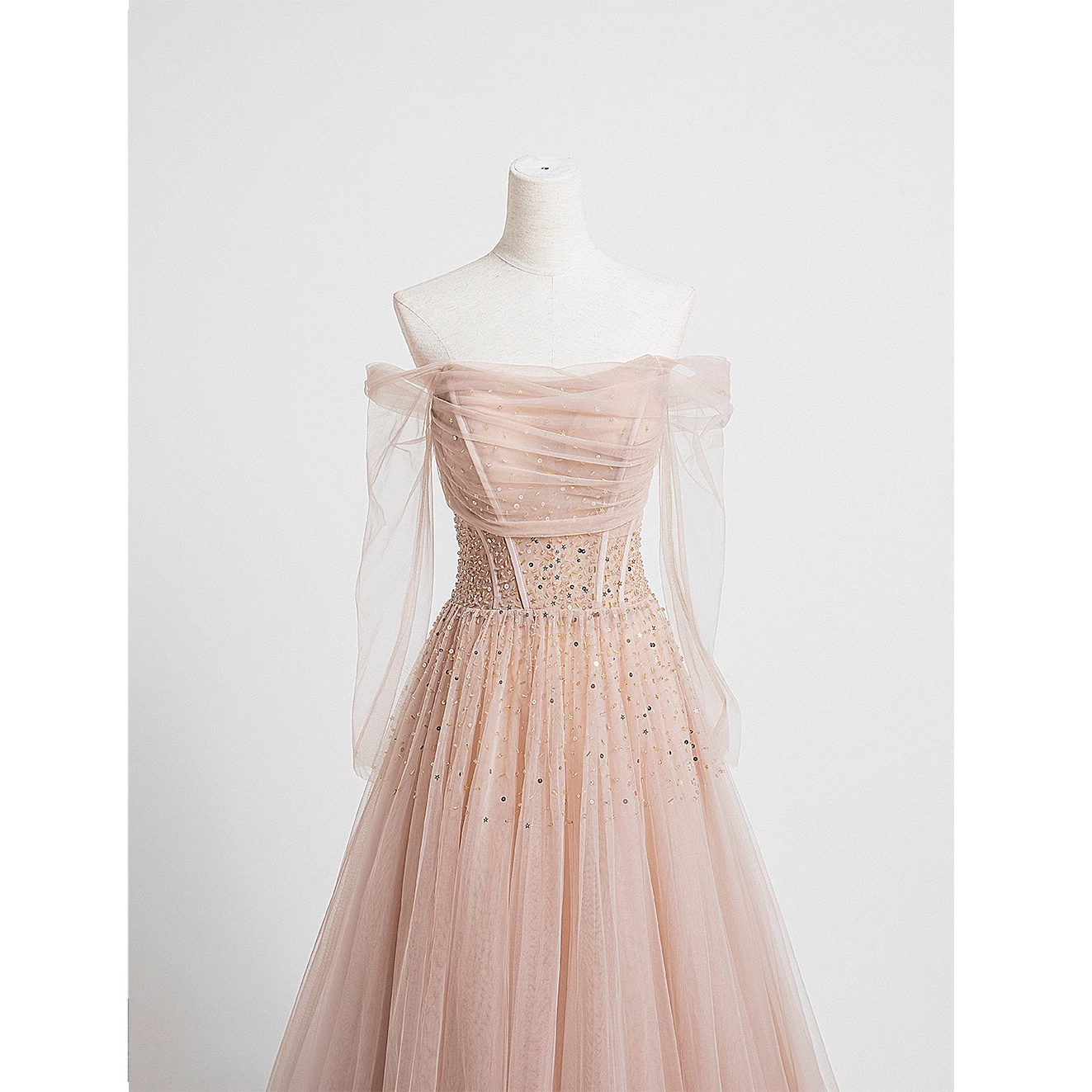 Robe de bal princesse en tulle rose, ligne A, épaules dénudées, B025