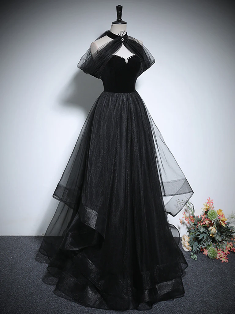 Jolie robe de bal longue noire en tulle trapèze B064