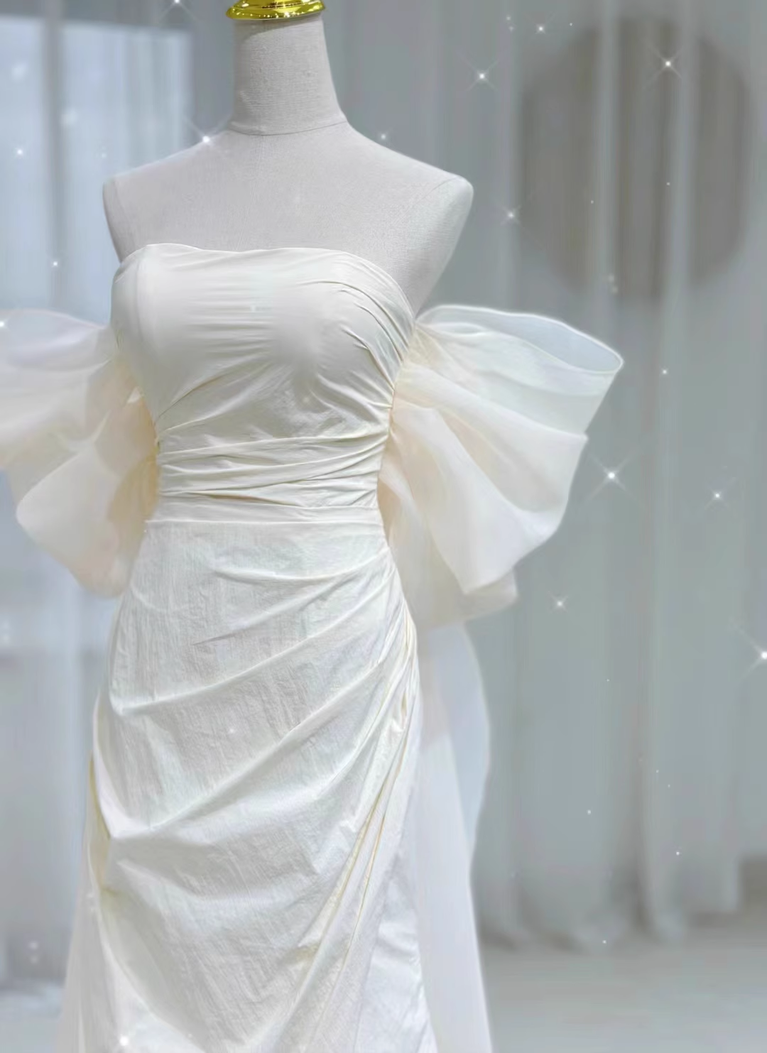Vintage Mermaid Short Sleeves White Long Wedding Dresses B086