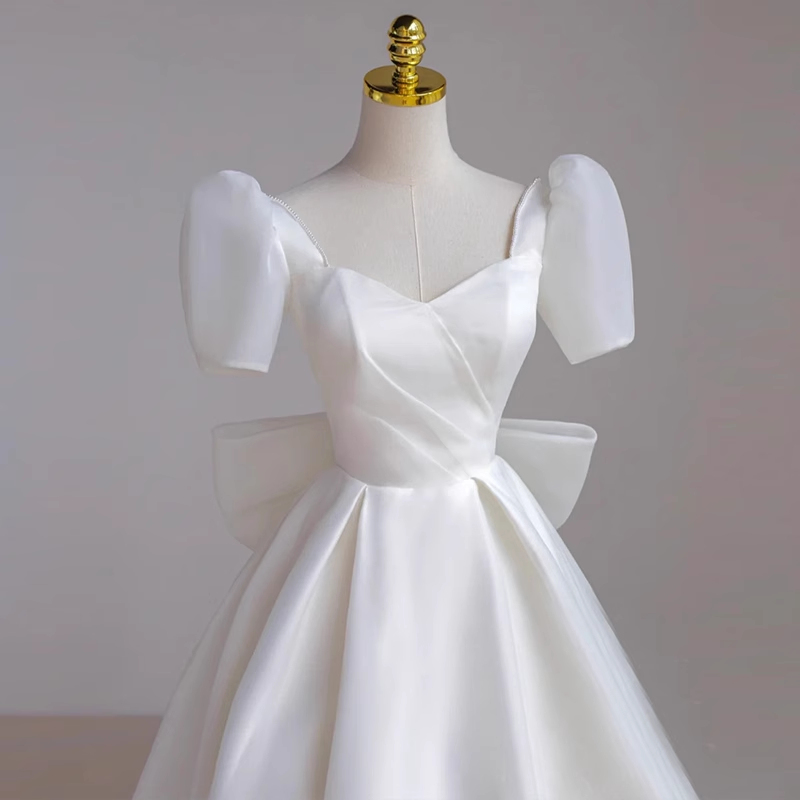 Princesse une ligne robes de mariée longues en Satin blanc B092
