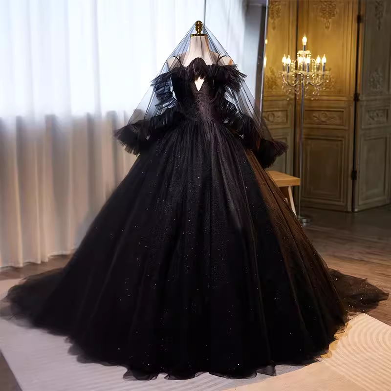 Vintage Ball Gown Straps Tulle Black Sweet 16 Dresses B122