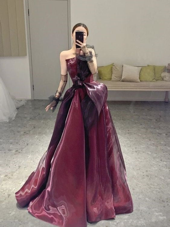 Elegant Ball Gown Strapless Burgundy Organza Long Prom Dress B503