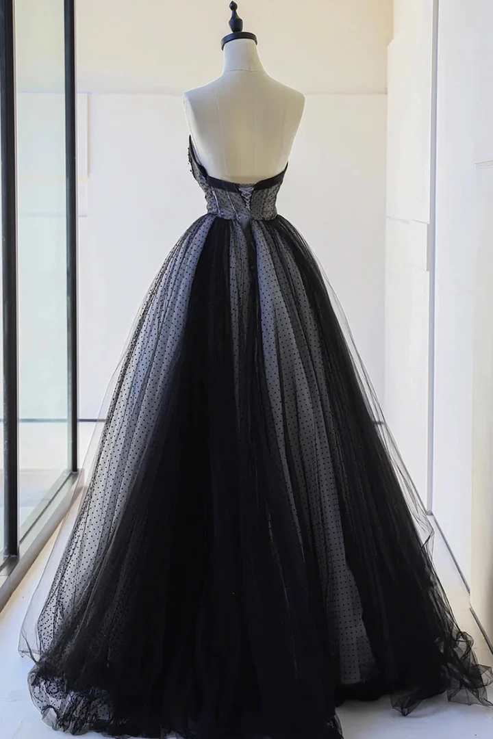 Belle robe de bal longue en dentelle de tulle sans bretelles noire B648