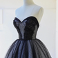 Belle robe de bal longue en dentelle de tulle sans bretelles noire B648