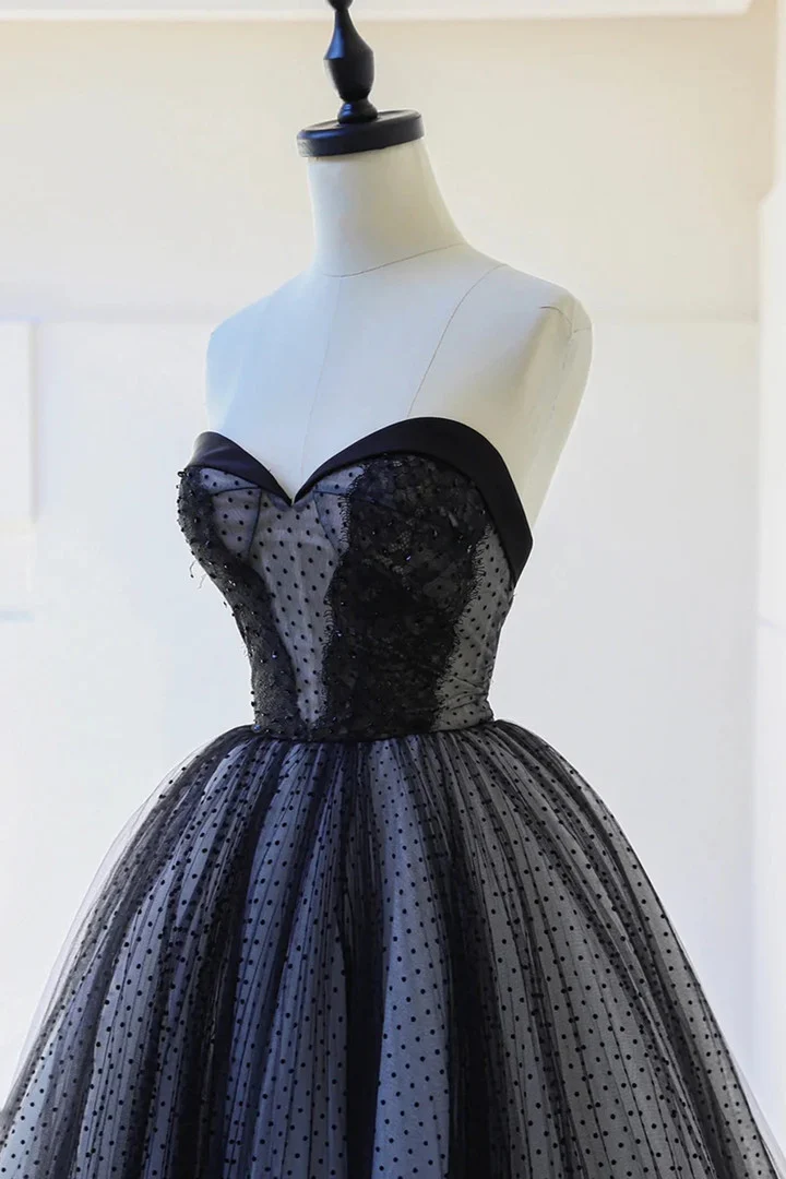 Belle robe de bal longue en dentelle de tulle sans bretelles noire B648