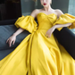 Robe de bal simple sans bretelles en satin jaune longues robes de bal C106