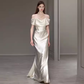 Robes de mariée en satin blanc simple sirène à épaules dénudées C137