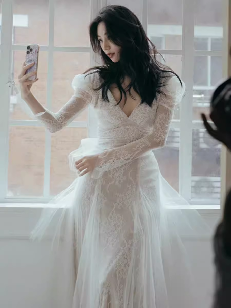 Chic Mermaid V Neckline Lace White Wedding Dress With Long Sleeves C1471