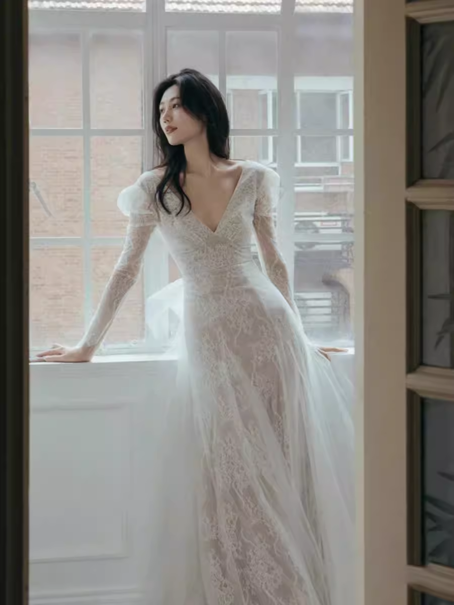 Chic Mermaid V Neckline Lace White Wedding Dress With Long Sleeves C1471