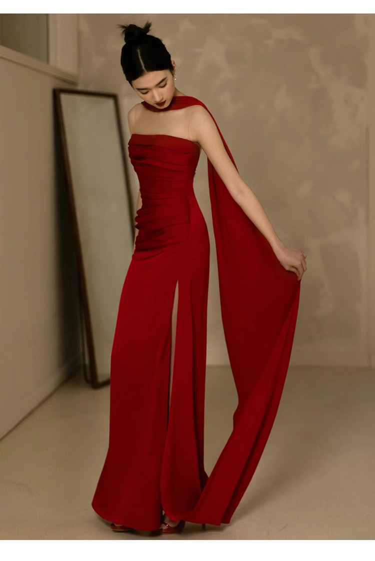 Pretty Sheath Scoop Neckline Satin Burgundy Long Prom Dresses With Ribbon C1596