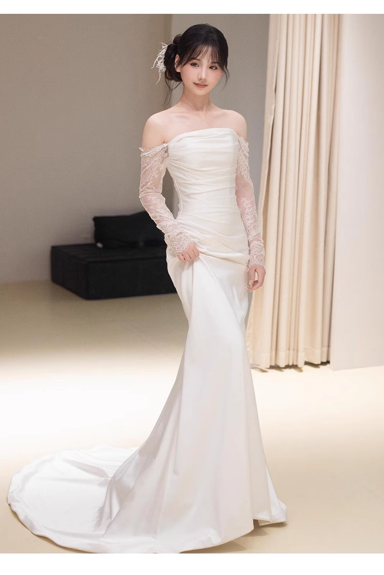 Sexy Sheath Off The Shoulder Long Sleeves Satin Long Wedding Dresses With Lace C1618