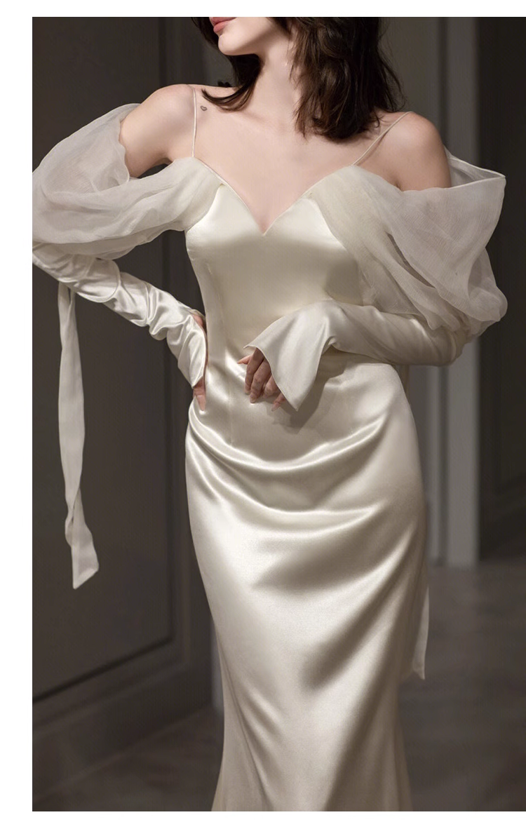 Robe de mariée longue en satin à manches longues et épaules dénudées sexy C1621