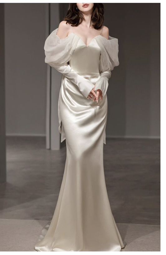 Robe de mariée longue en satin à manches longues et épaules dénudées sexy C1621