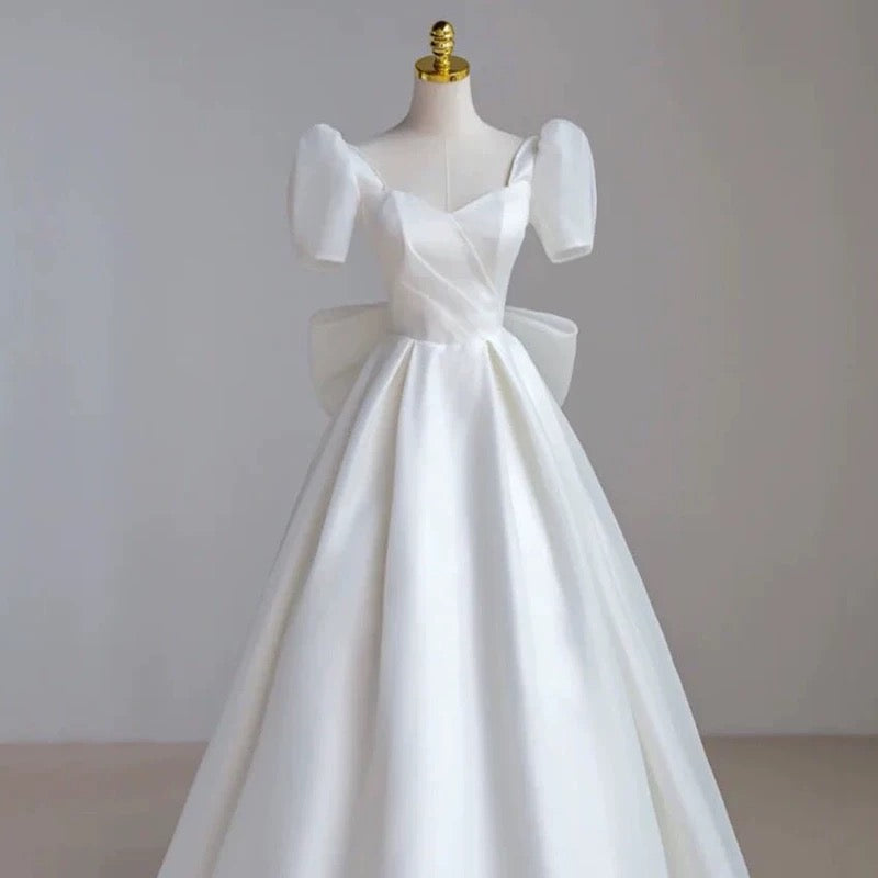 Classy Ball Gown Short Sleeves Floor Length Wedding Dresses With Bow C1635