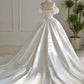Robe de mariée simple à épaules dénudées et longue en dentelle blanche avec perles C1794