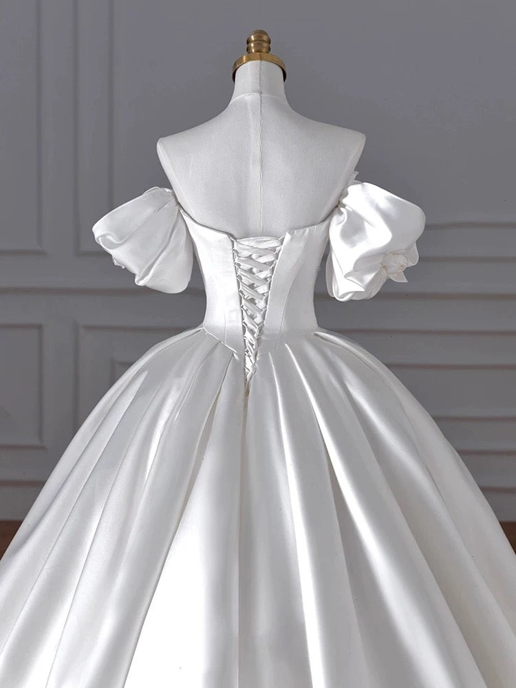 Timeless Ball Gown Sweetheart Long Puffy Sleeves Satin Wedding Dresses With Flowers C1799